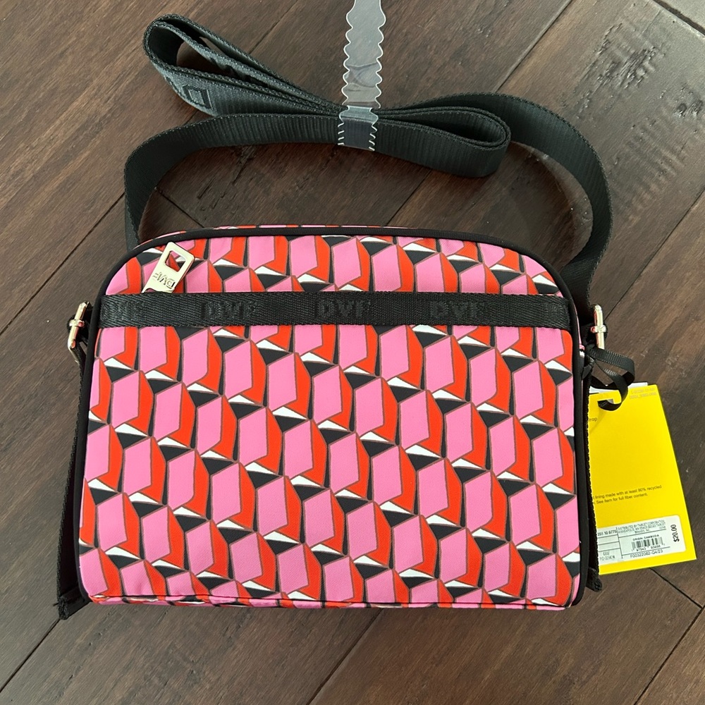 DVF Camera bag for Target - Picture 2 of 4